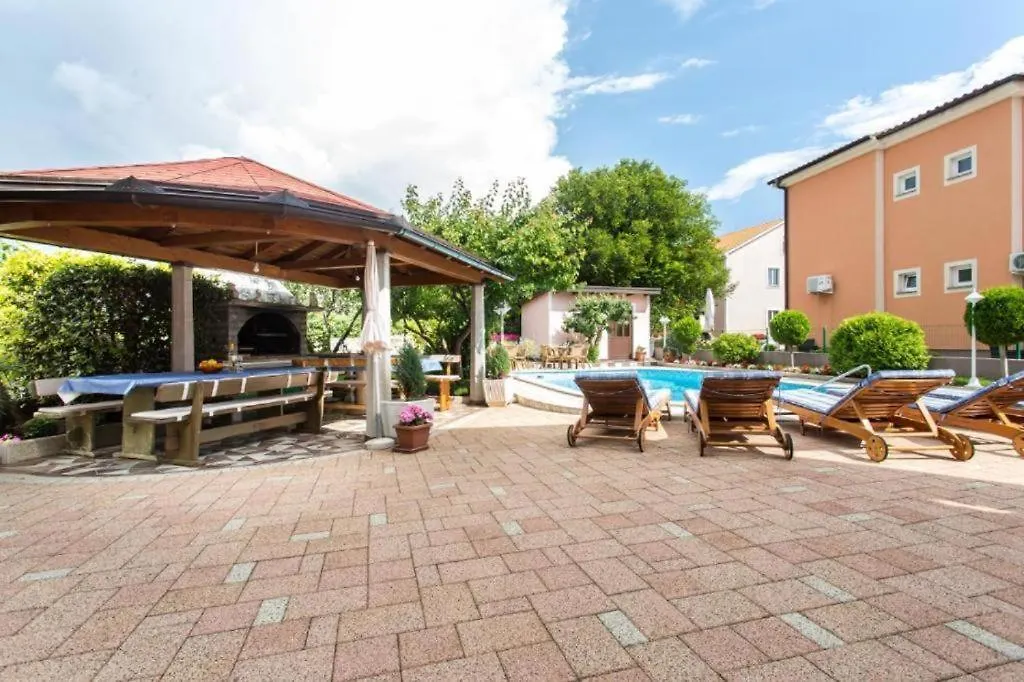 Apartment Apartman Naomi Krk Town Croatia