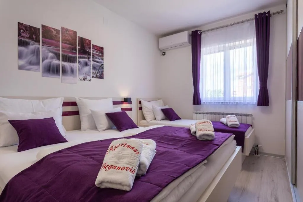 Apartment Apartman Naomi Krk Town