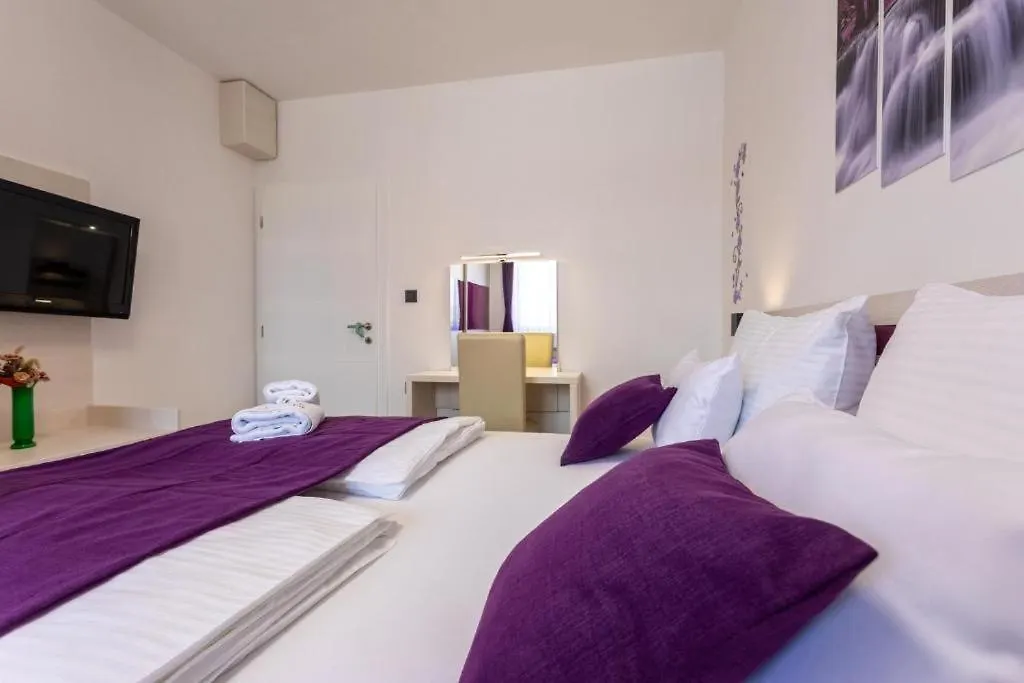 Apartman Naomi Krk Town
