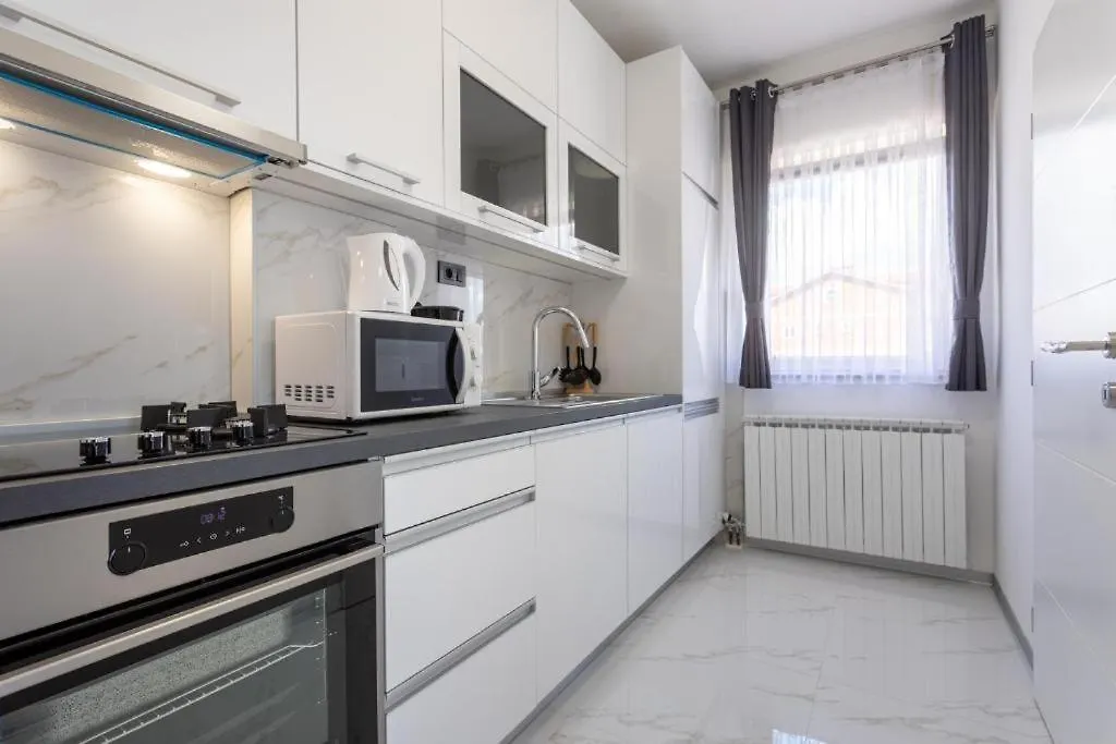 Apartman Naomi Krk Town 0*,